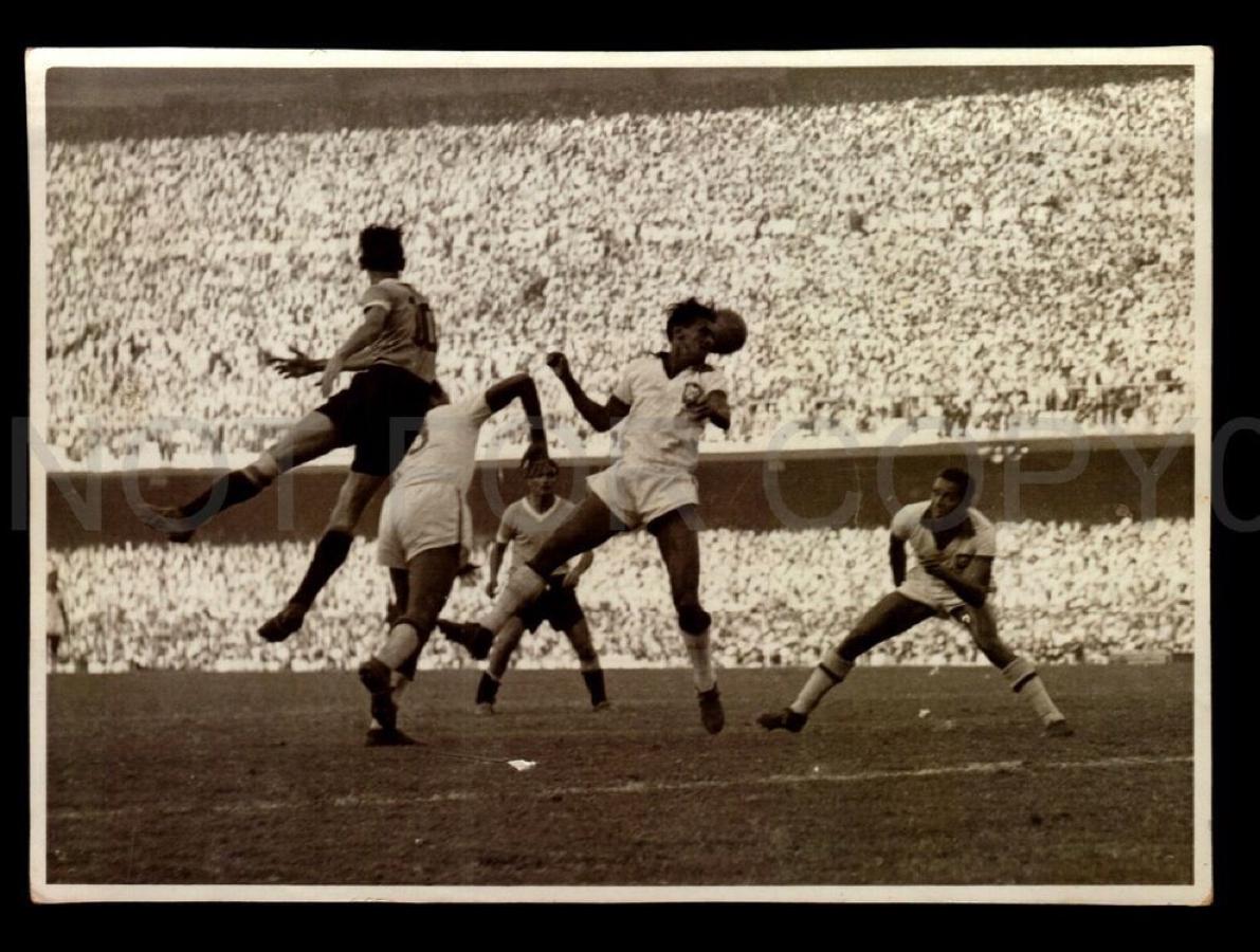 马拉卡纳惨案：1950年世界杯乌拉圭绝杀巴西的历史传奇