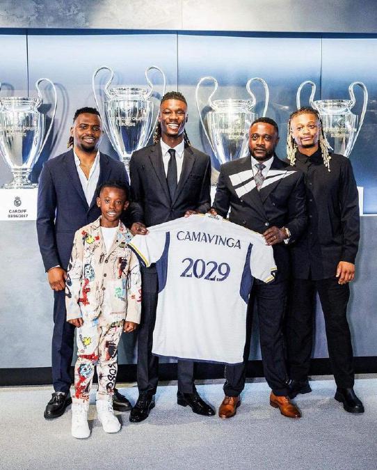 Eduardo Camavinga 球星照