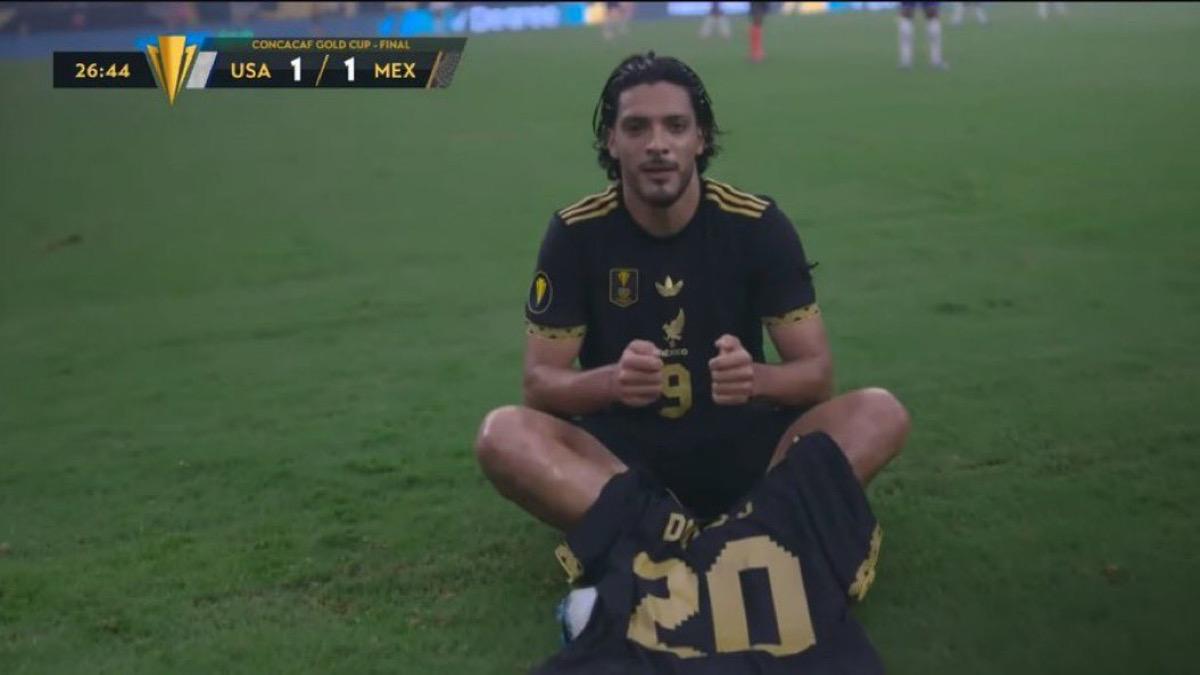 拉乌尔·希门尼斯（Raul Jimenez）墨西哥队球星照