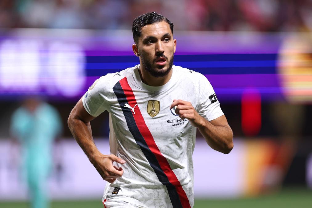 Rayan Cherki 球星照