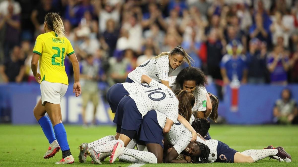 法国 vs 巴西：G组巅峰对决——足坛两大豪门的世纪对话